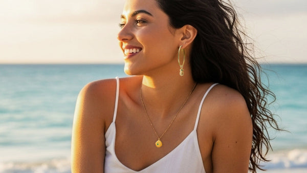 Jewellery for the seaside - which one to choose to last through the summer?