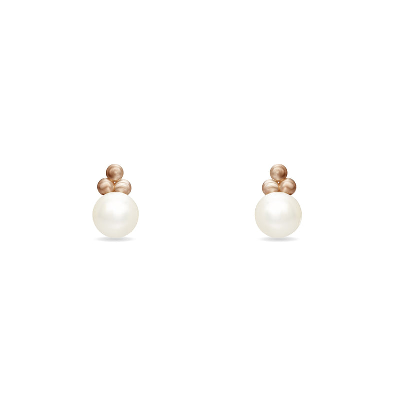 Are you the girl with a pearl earring? If so, this 14 karat gold earring is made for you.