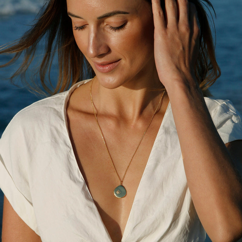 The 18 Karat Gold Vermeil Birthstone Necklace shines with its aquamarine stone and long-lasting quality. Wear it as a symbol of your birth month March. This gold necklace is a perfect match for your everyday look. The long chain makes this necklace a perfect layering piece for a more vibrant and extravagant look. Aquamarine, the March Birthstone is known to improve perception, intuition and inspires truth and harmony.
